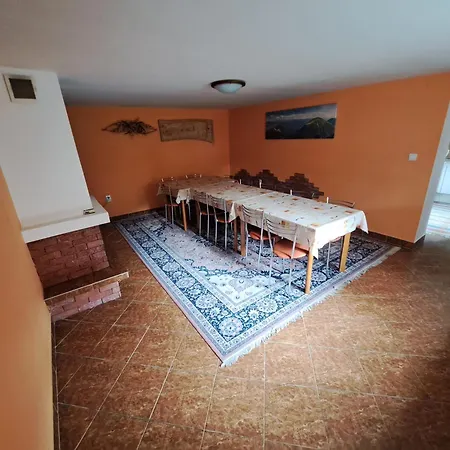 Guest house Beresik 3*